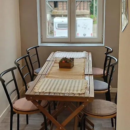 70m2 Les Duisans Boxes Chevaux En Sus Διαμέρισμα