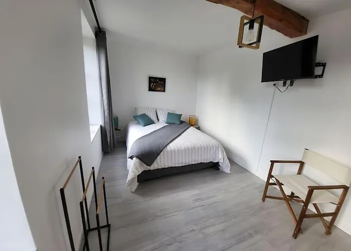 Apartamento 70m2 Les Duisans Boxes Chevaux En Sus *